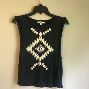 ya Los Angeles small black crop top